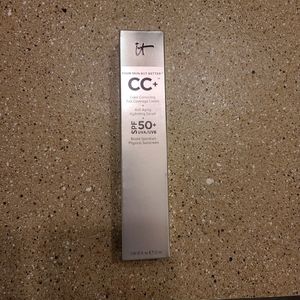 It cosmetics CC medium cream